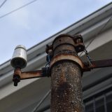 市川真間駅周辺で見つけた、レトロ電柱（コンクリート街灯）