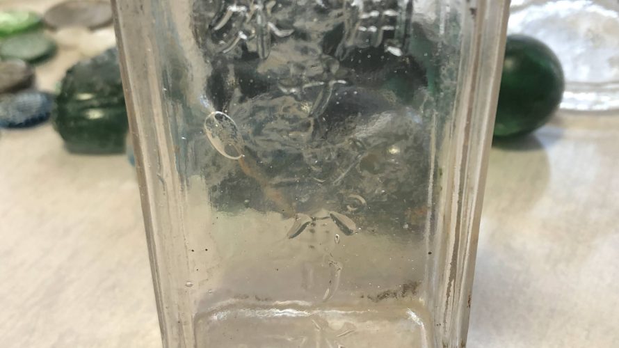 【ボトルディギング】レトロ瓶”サッパリ水”が謎。大日本麦酒瓶株式会社の瓶底など